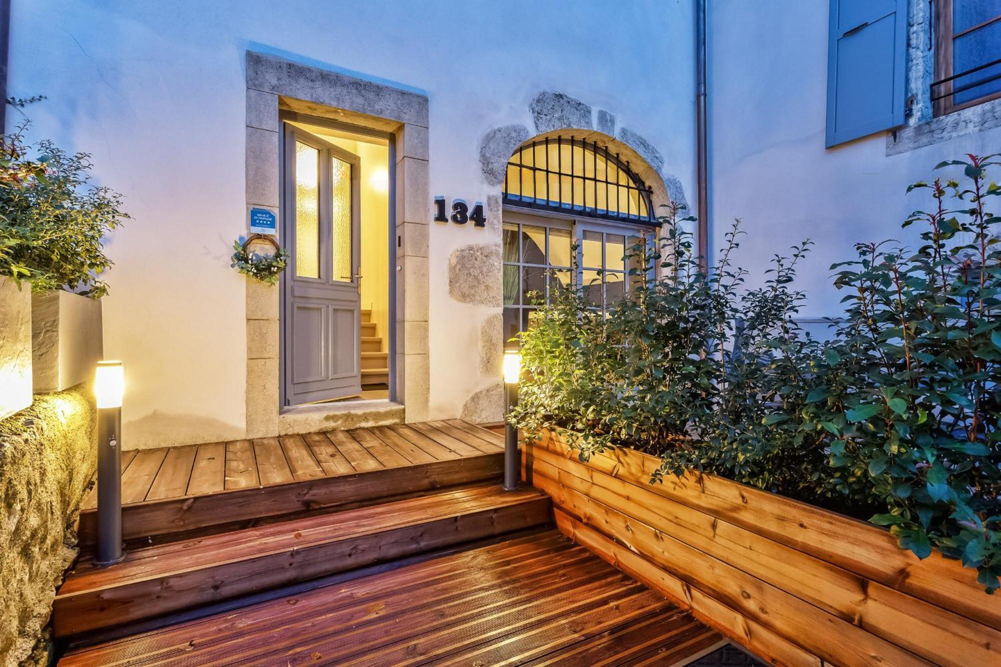 Le Chicissime, Coeur Du Village, Lla Selections By Location Lac Annecy Тэлуар Экстерьер фото